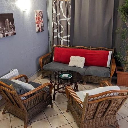 Chambres D'Hotes Les Lits Des Fees Saint-Floret Exteriör bild