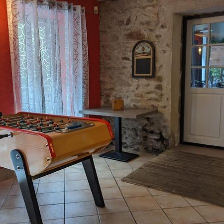 Chambres D'Hotes Les Lits Des Fees Saint-Floret Exteriör bild