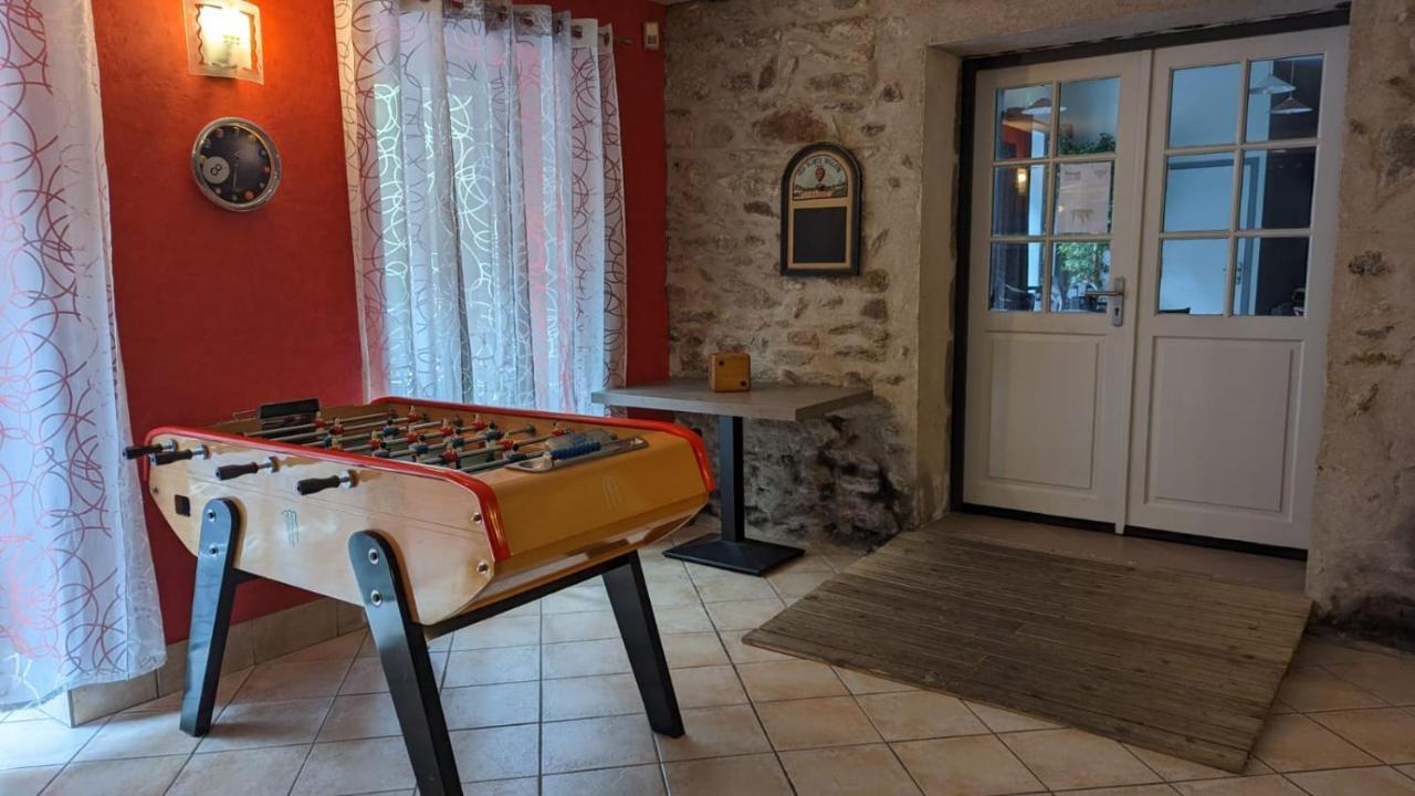 Chambres D'Hotes Les Lits Des Fees Saint-Floret Exteriör bild